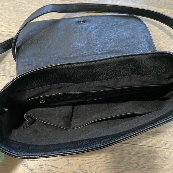 Cross and Skull Crossbody Bag - Picture 9 of 12